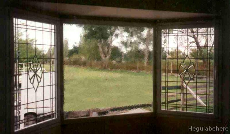 bislados-B-window