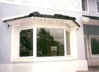  Bow window con vitrales biselados.-
cod:224
