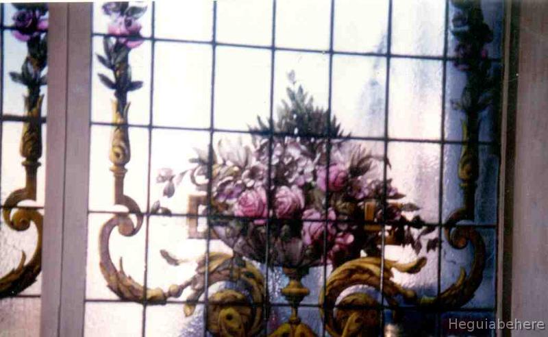 ornato-frances-detalle-vitrales-