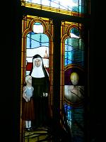  Vitral nuevo representando a la Madre Teresa de Jesus Gerhardinger, fundadora de la congregacion 