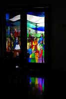  Vitral representando al Espiritu Santo,  La Virgen Maria y los apostoles en Pentecostes. Capilla del colegio Ntra Sra. de Lujan - Adrogue - Buenos Aires 2013.