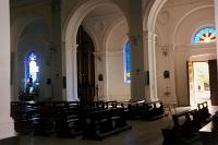  interior del Templo iluminado por la luz que atraviesan los vitrales - Catedral de Goya Provincia de Corrientes  - Argentina