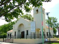  Fachada de la Capilla Nuestra Seï¿½ora del Rosario de Pompeya en Tigre - Dioscesis de San Isidro - Buenos Aires.-