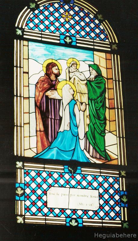vitrales-San-Jose-le-puso-por-nombre-Jesus
